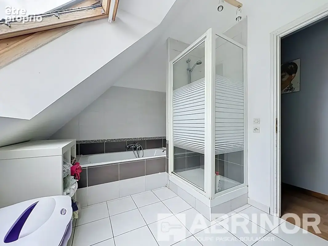Maison individuelle familiale - environnement d'exception - 6 chambres + bureau - garages et parkings - photo 12
