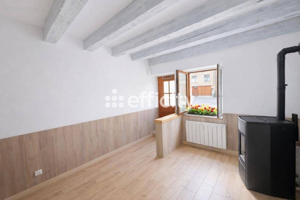Appartement à LISSIEU