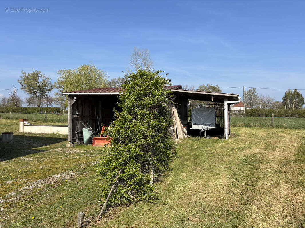 Maison à AUTRY-ISSARDS