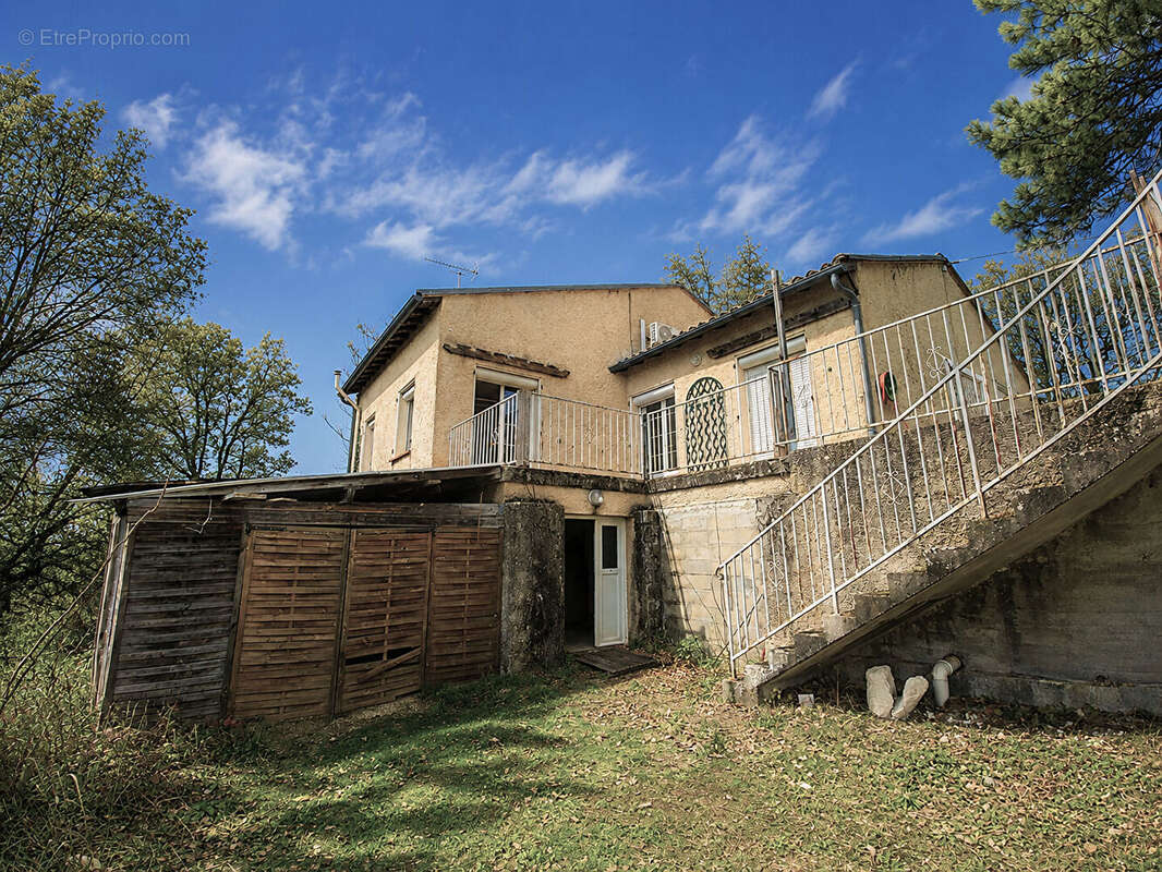 Maison à PUYLAROQUE