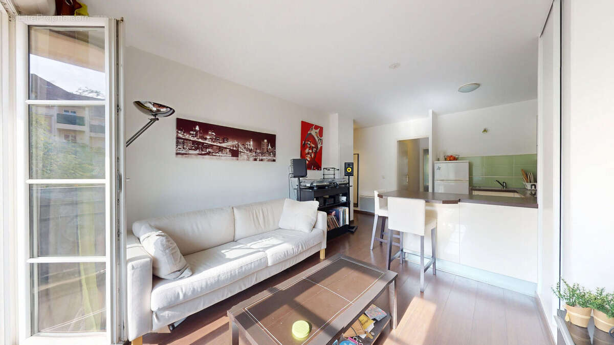 Appartement Fontenay Le Fleury 2 pièces 39.47 m2, 2 balcons, 1 pkg en S/sol - photo 3