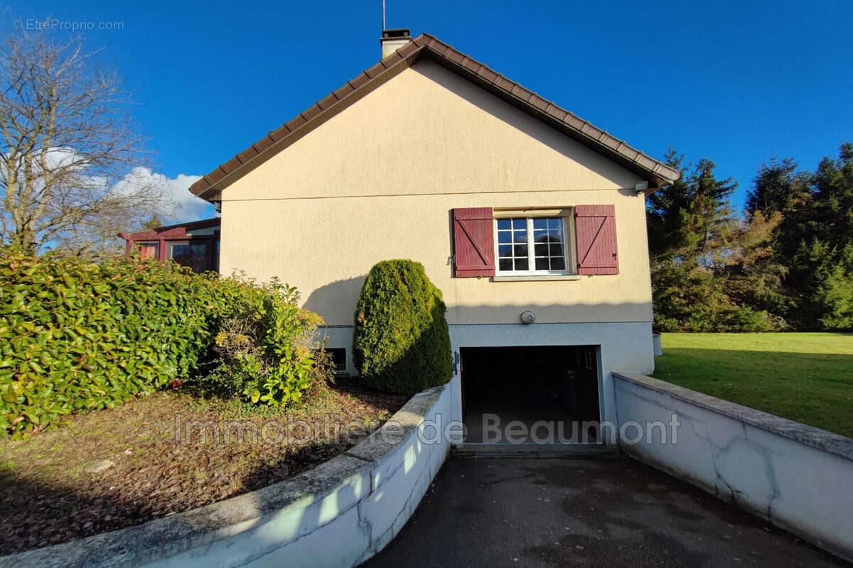 Maison à LA BARRE-EN-OUCHE