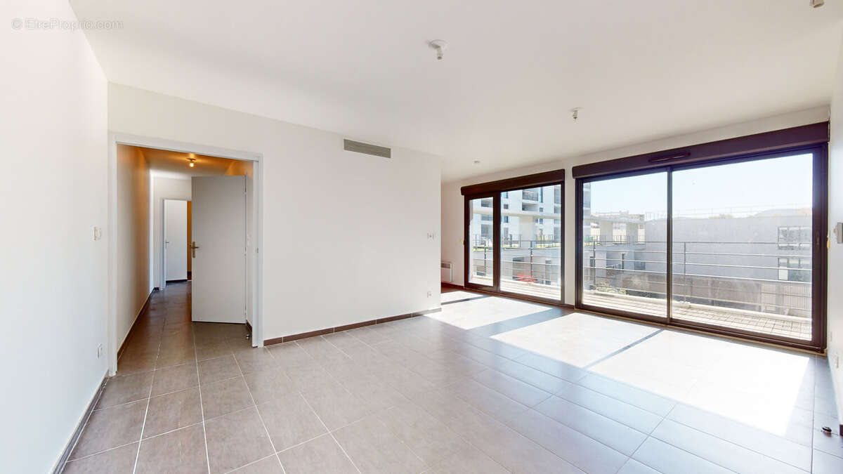 Appartement à MARSEILLE-8E