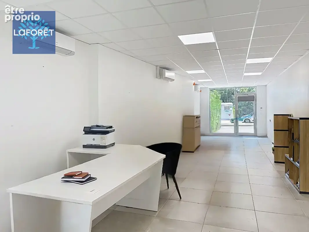À vendre - Local commercial de 81 m² - Chaponost - photo 2