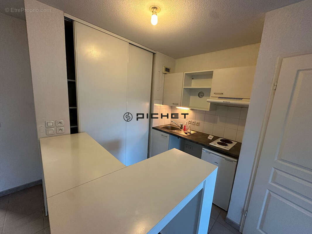 Appartement à VILLENAVE-D&#039;ORNON