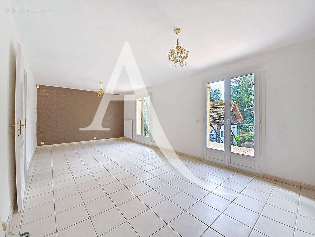 Maison à CHAMPLAN