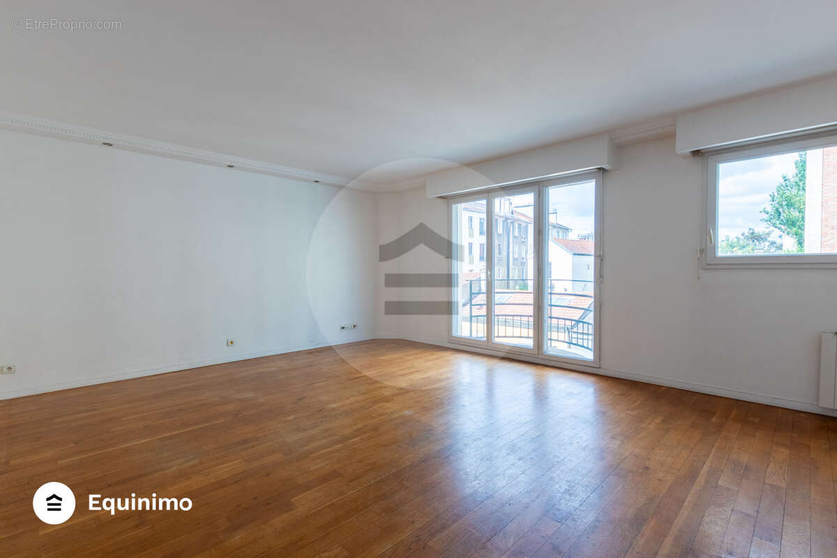 Appartement 5 pièces de 125 m2 avec 2 balcons et box   Avenue du Maréchal Juin - photo 2