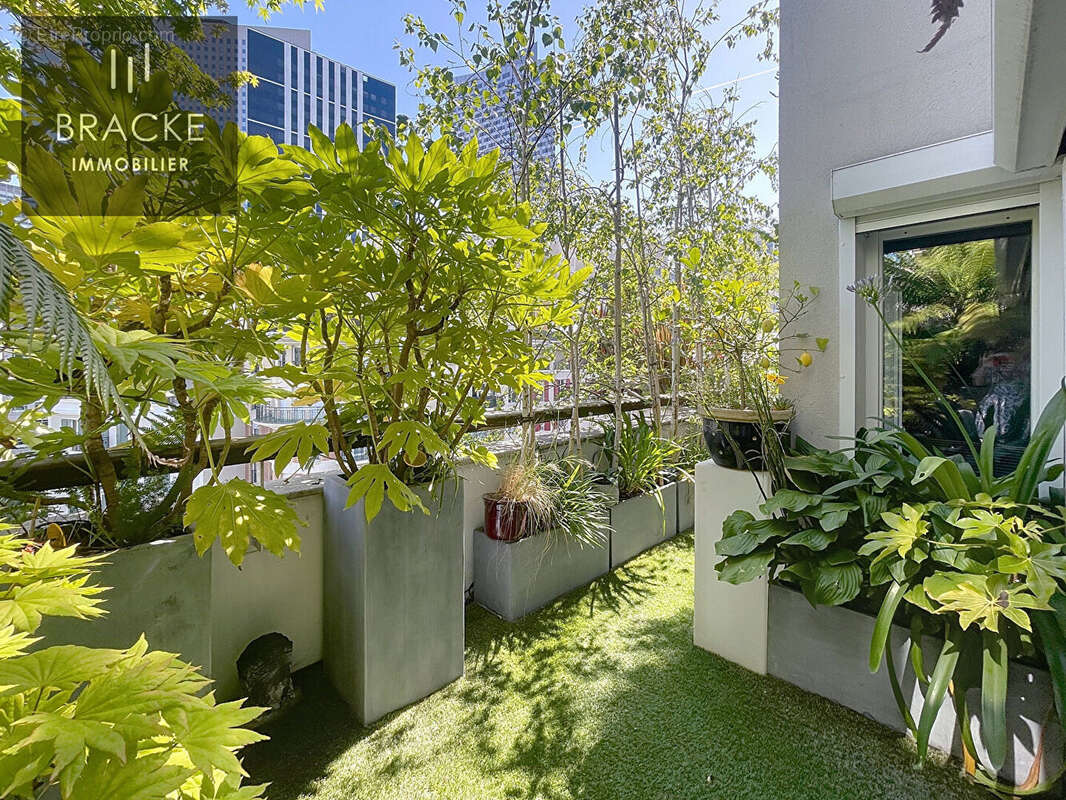 Appartement à COURBEVOIE