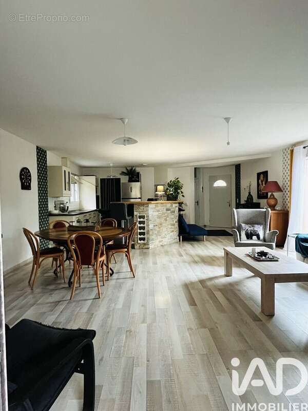 Photo 4 - Maison à LE LUC