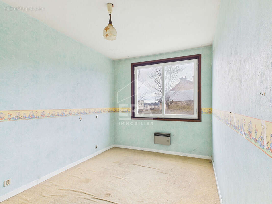 Appartement à ONET-LE-CHATEAU