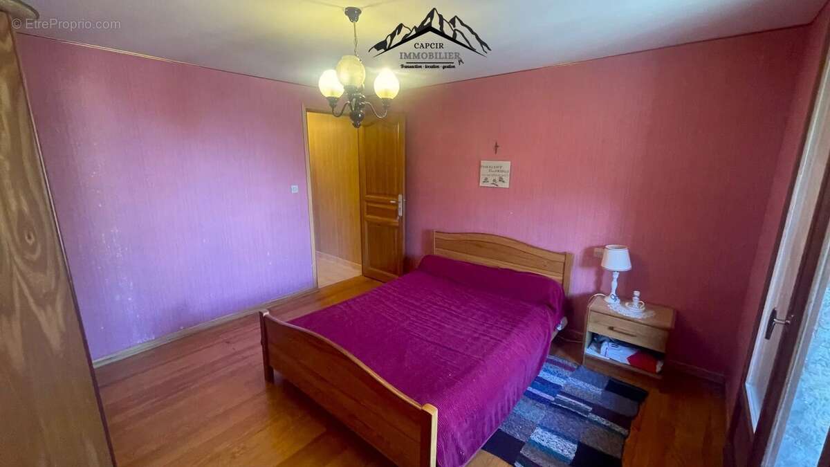 Maison 4 faces en pierre avec jardin - AYGUATÉBIA-TALAU - photo 20