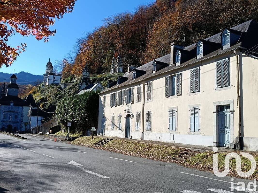 Photo 1 - Maison à LESTELLE-BETHARRAM