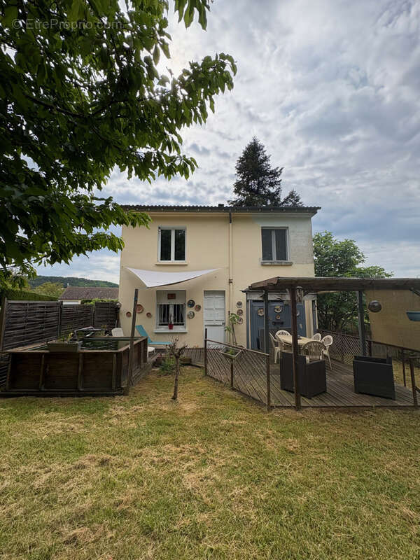 Maison à PRAYSSAC