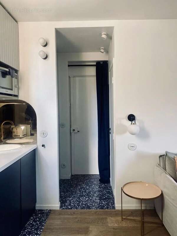 Appartement à PARIS-7E