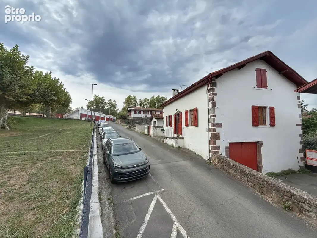 Photo Maison à Saint-Jean-Pied-De-Port au prix de 273 000€
