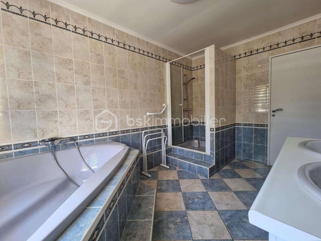 Maison lumineuse_ 3 chambres _ garage et jardin !!! - photo 12