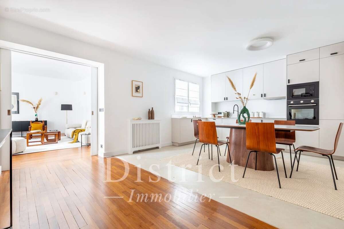 Appartement à PARIS-4E