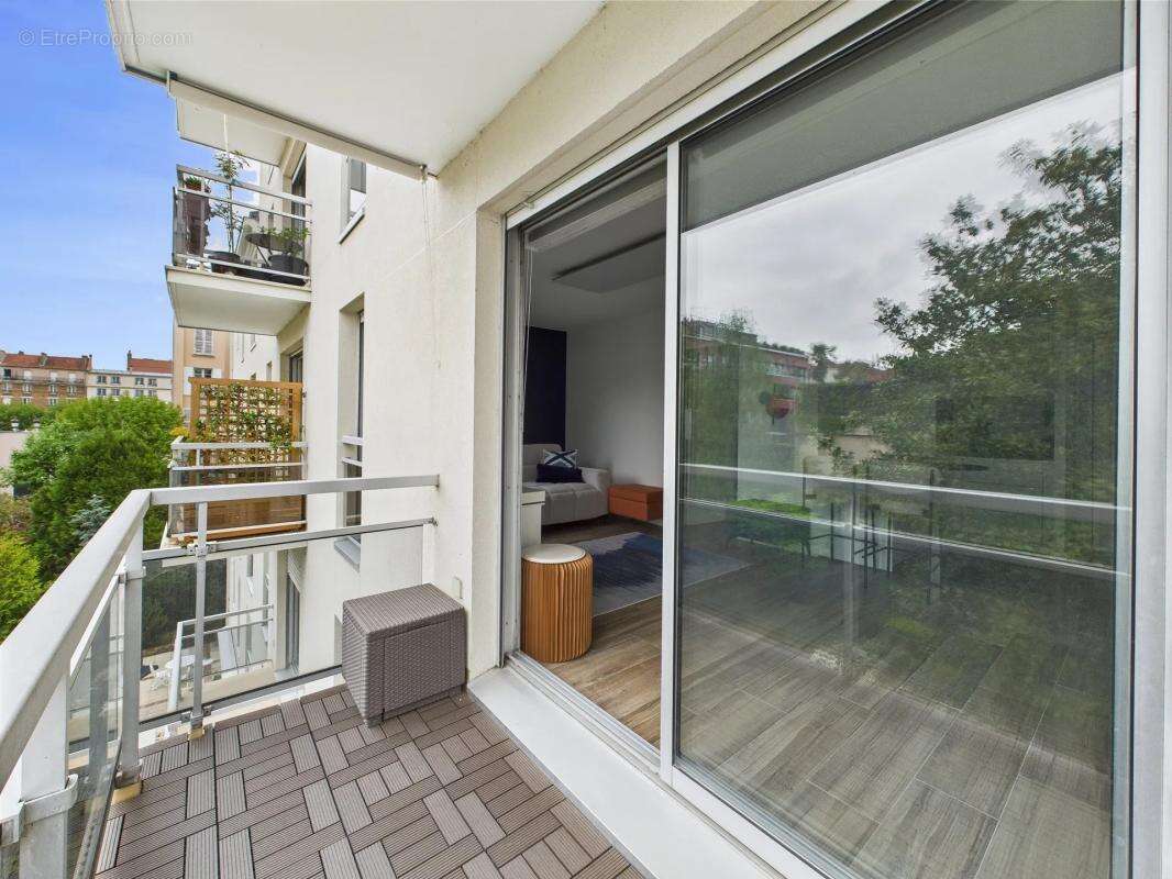 Appartement à MONTROUGE