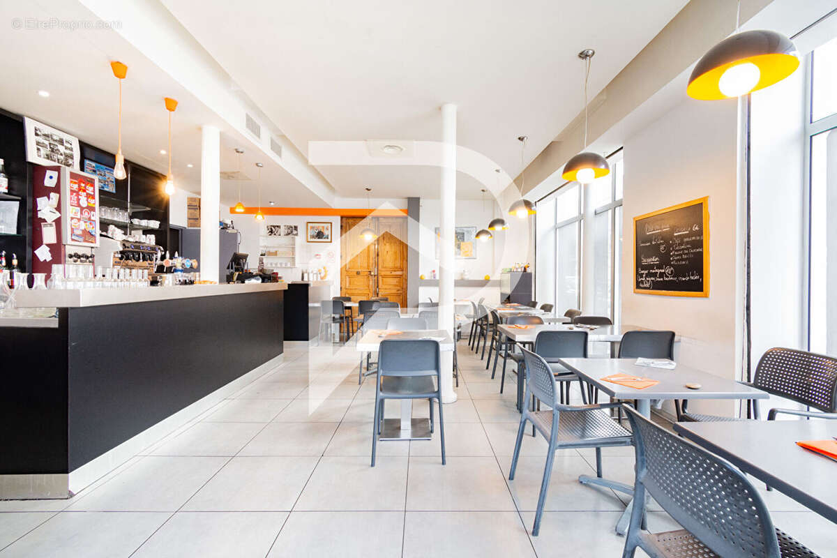 Commerce à MARSEILLE-2E