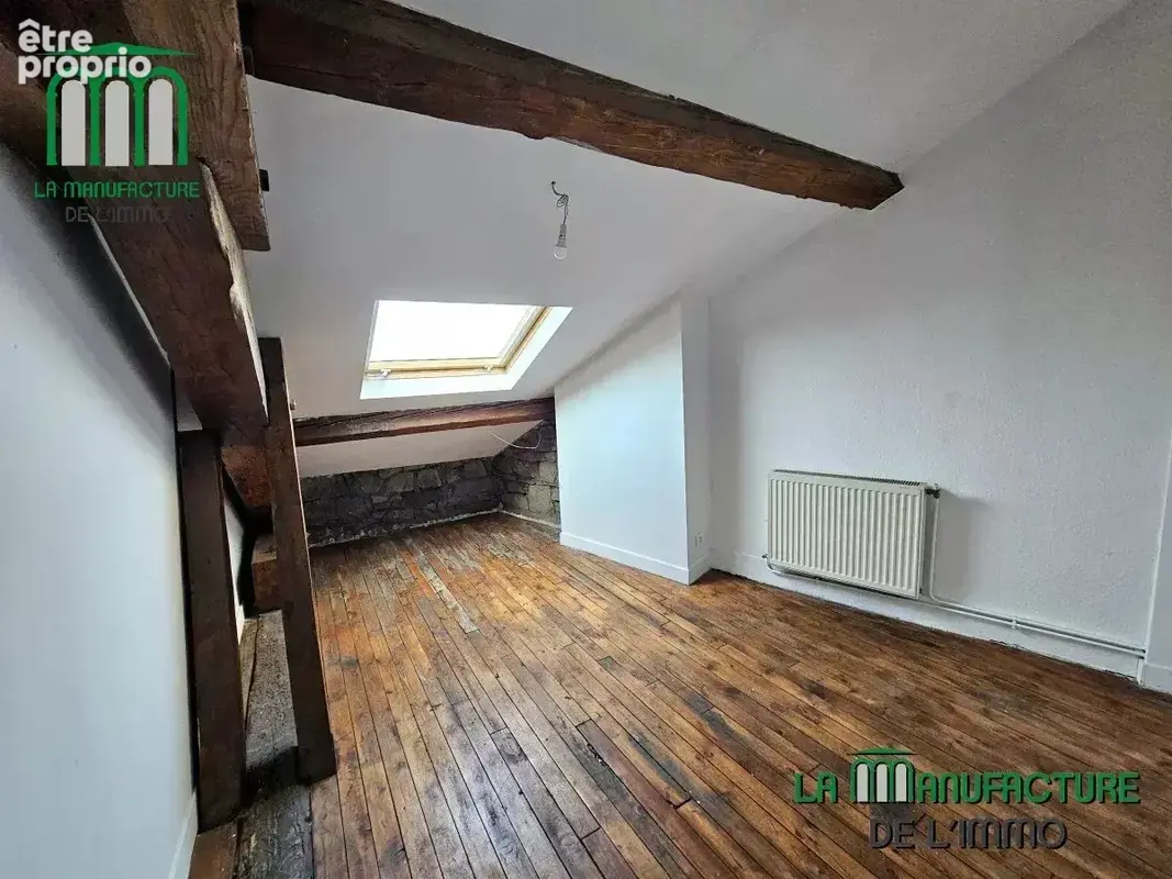 Appartement de caractère de type T3 de 56,83 m² Carrez et 78,88 m² au sol - Prox. Châteaucreux - photo 8