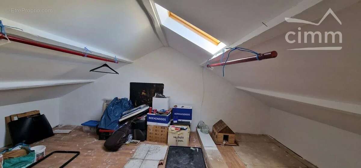 Appartement à VALREAS