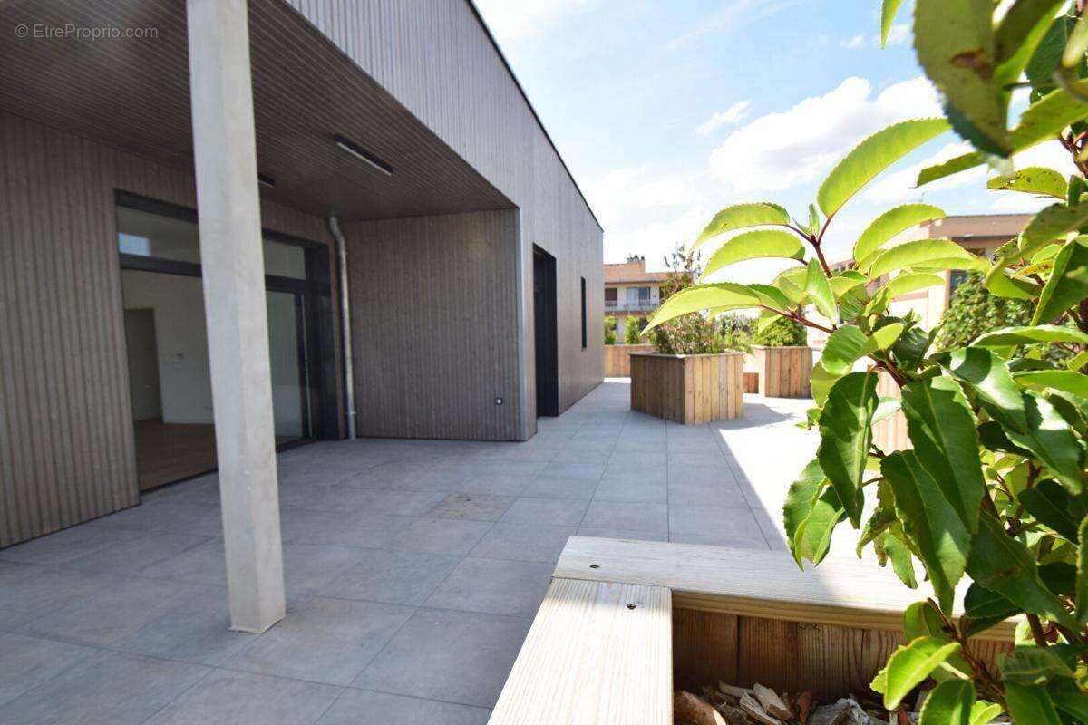 Appartement à TASSIN-LA-DEMI-LUNE