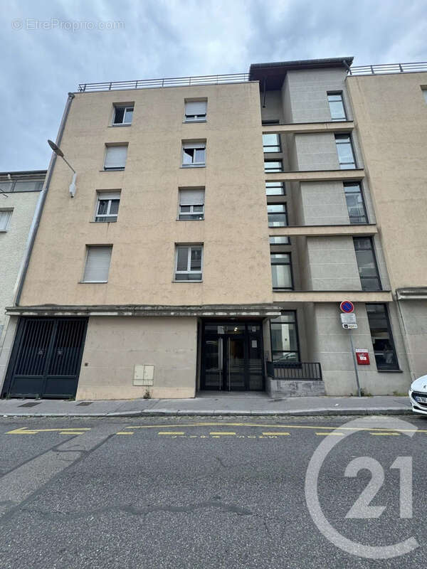Appartement à LYON-9E