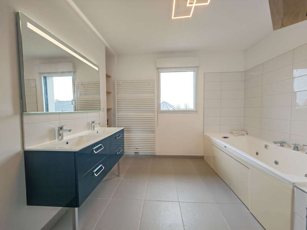 Maison 140 m² à Richebourg  - photo 8