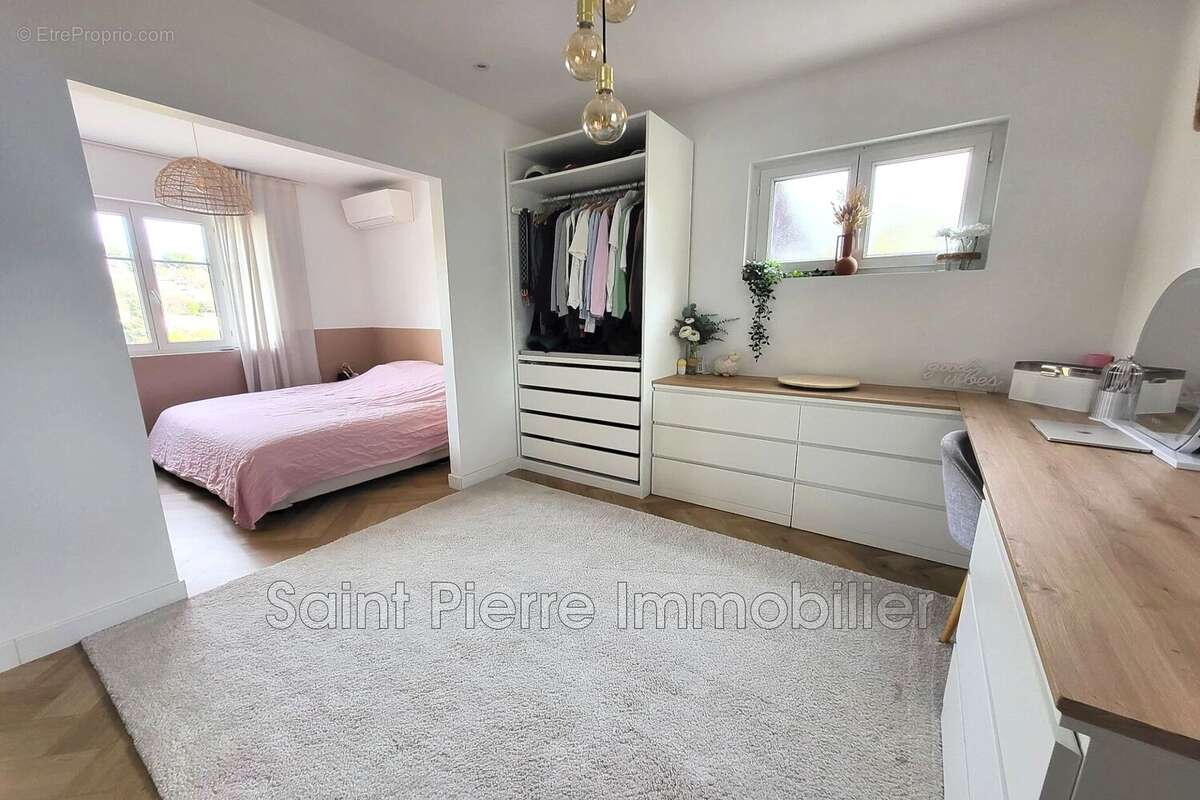 Maison à CAGNES-SUR-MER