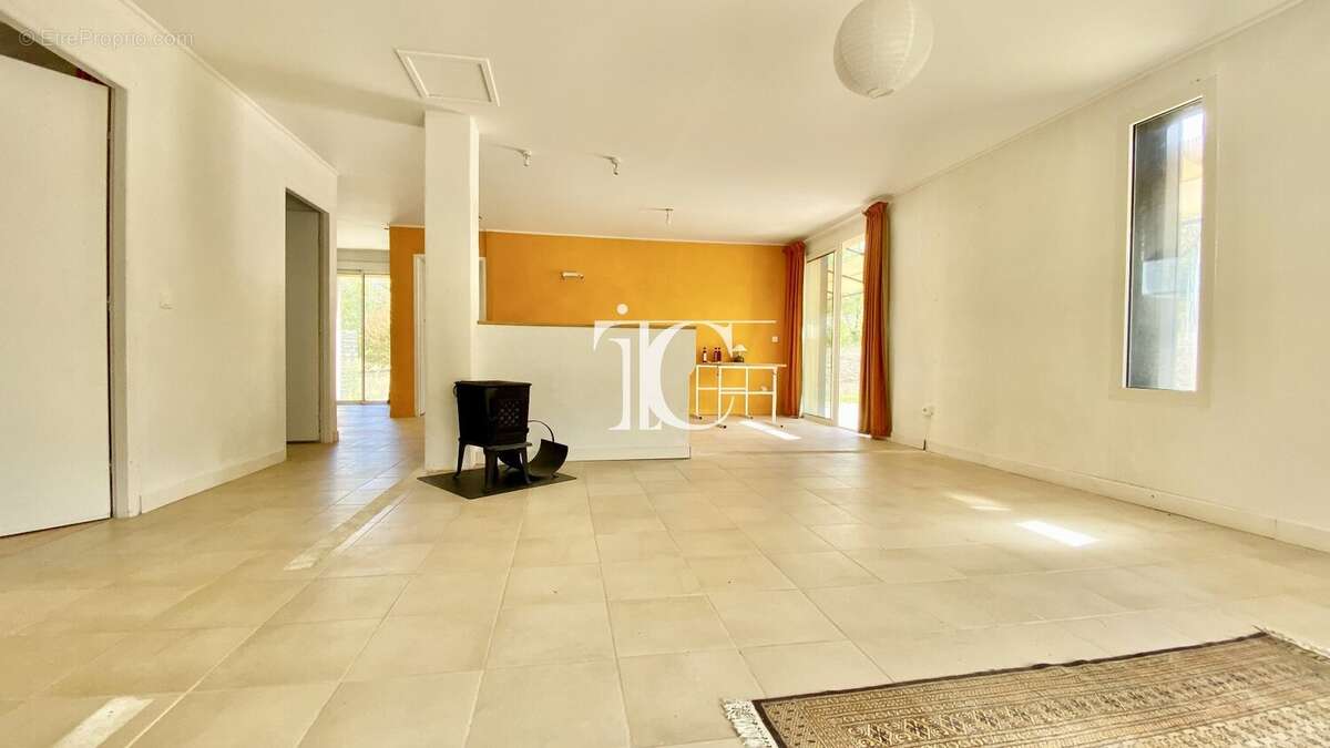 Secteur lussan, maison plain-pied 180m2 de conception bio-climatique, sur parcelle 6055m2 - photo 14