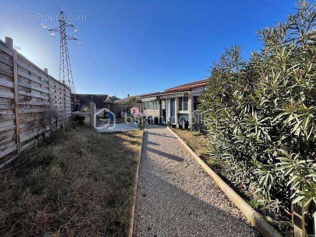 Maison à VILLENEUVE