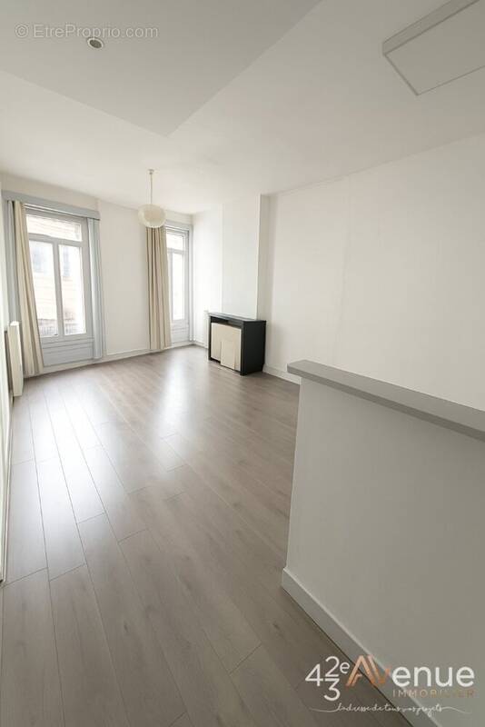 Appartement à SAINT-ETIENNE