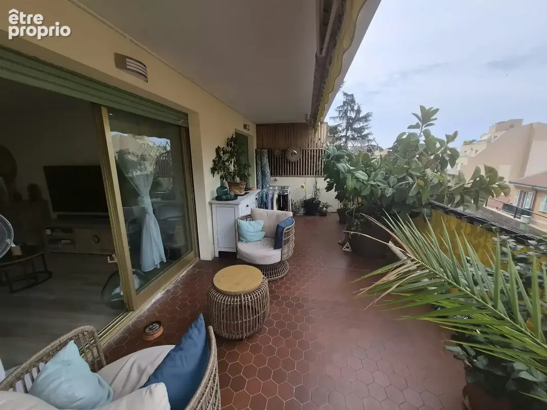 Superbe T3/4 de 69 m2 avec grande Terrasse de 36m2 Menton centre - photo 5