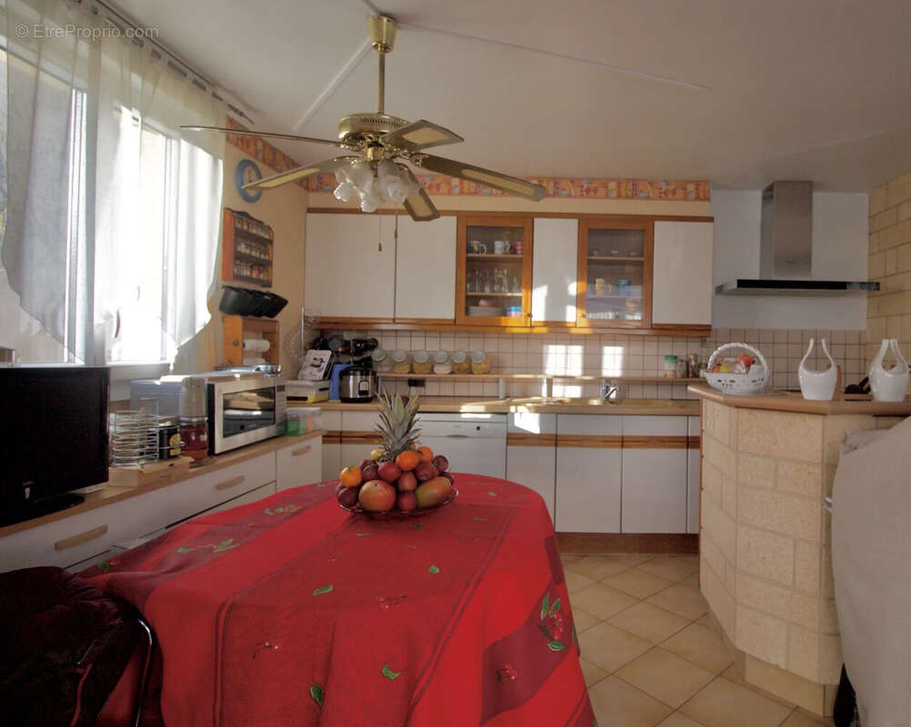 Maison 140 m² à La Verriere  - photo 6