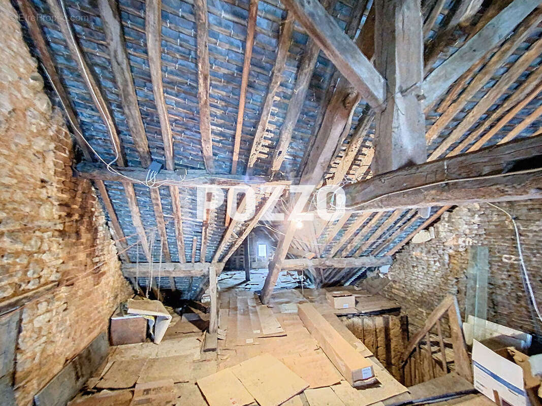 Maison à LE TEILLEUL