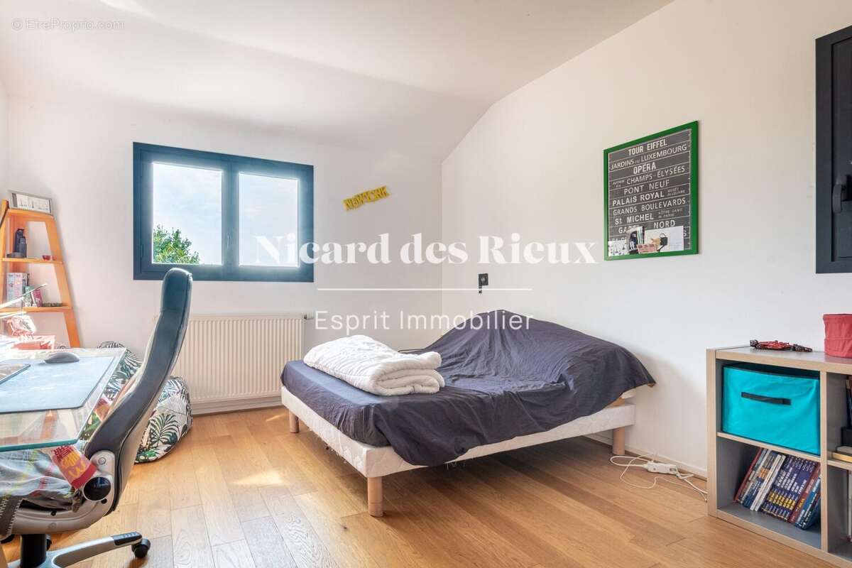 Maison à SAINT-VICTURNIEN