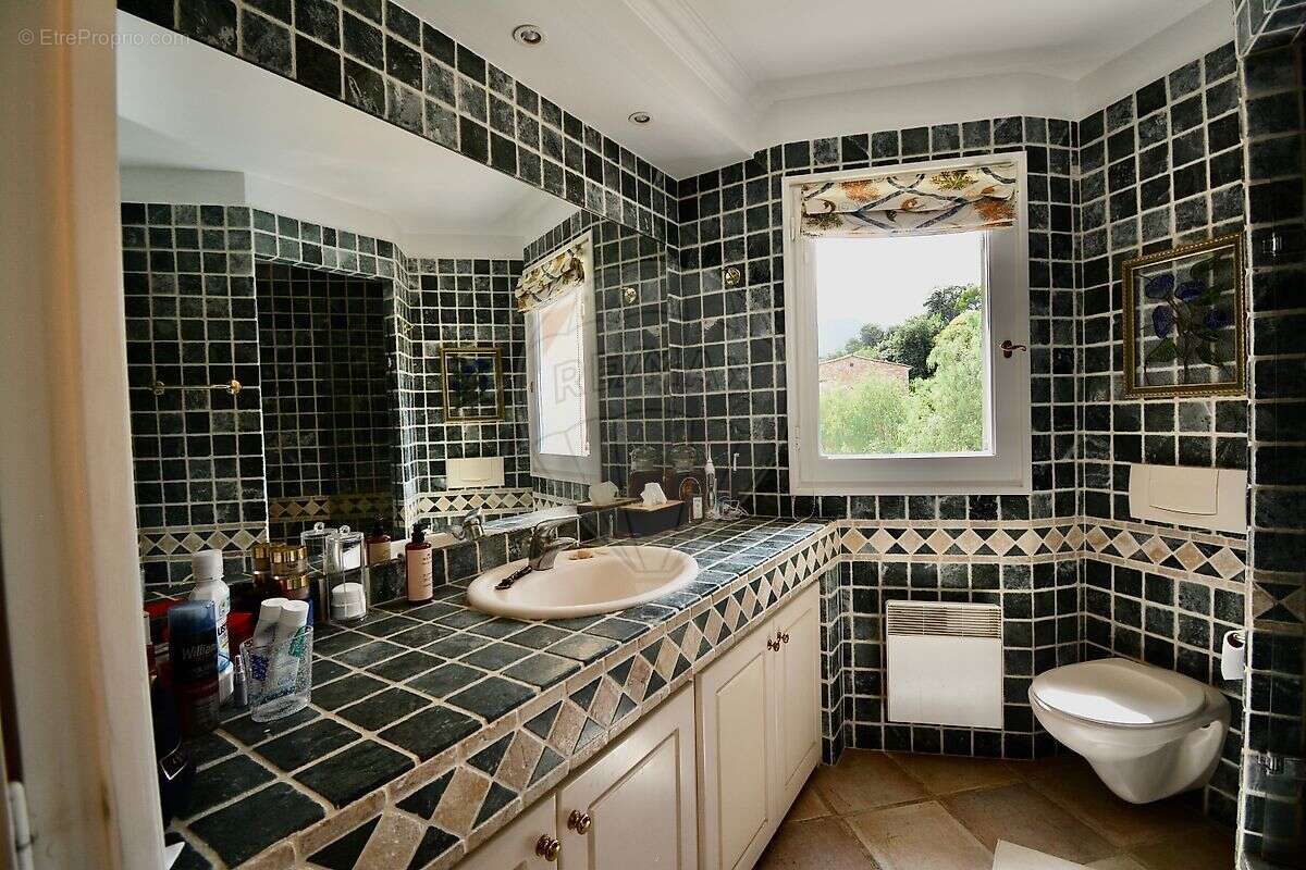 Maison à THEOULE-SUR-MER