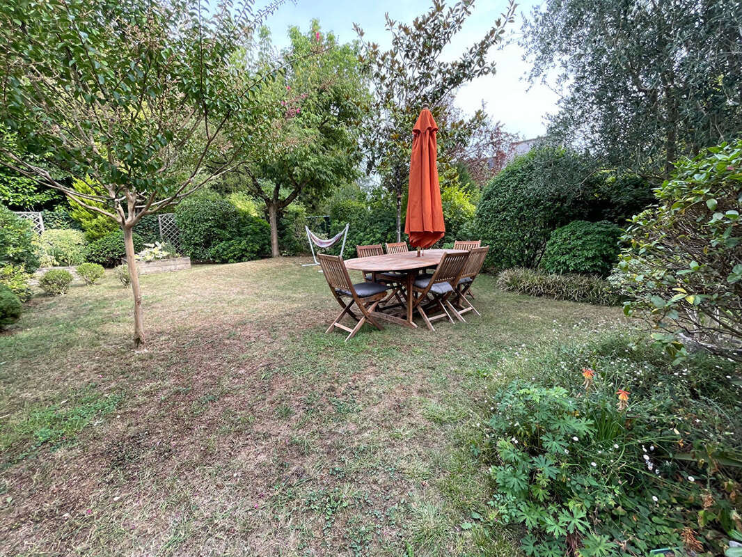 Maison à SAINT-CYR-SUR-LOIRE