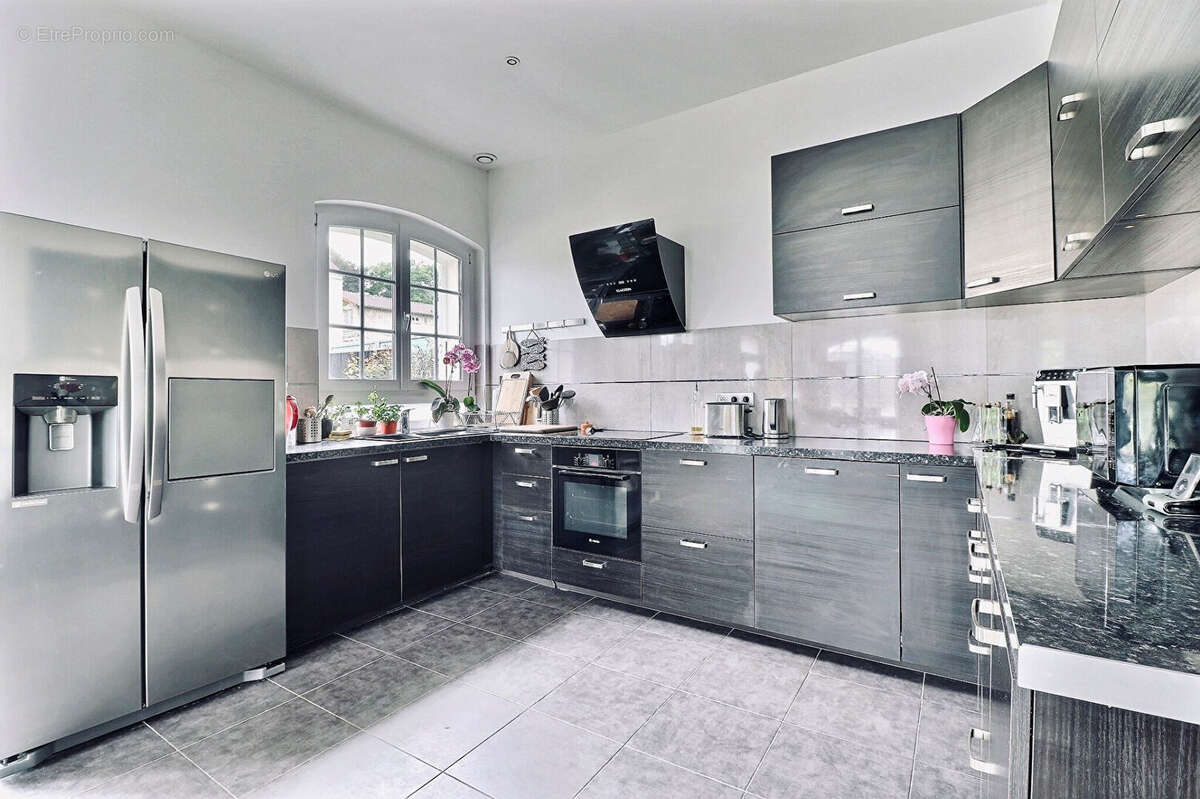 Appartement à MAREIL-MARLY