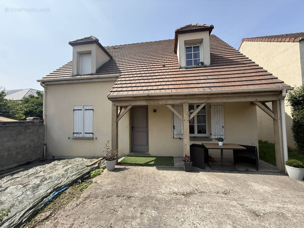 Maison à TREMBLAY-EN-FRANCE