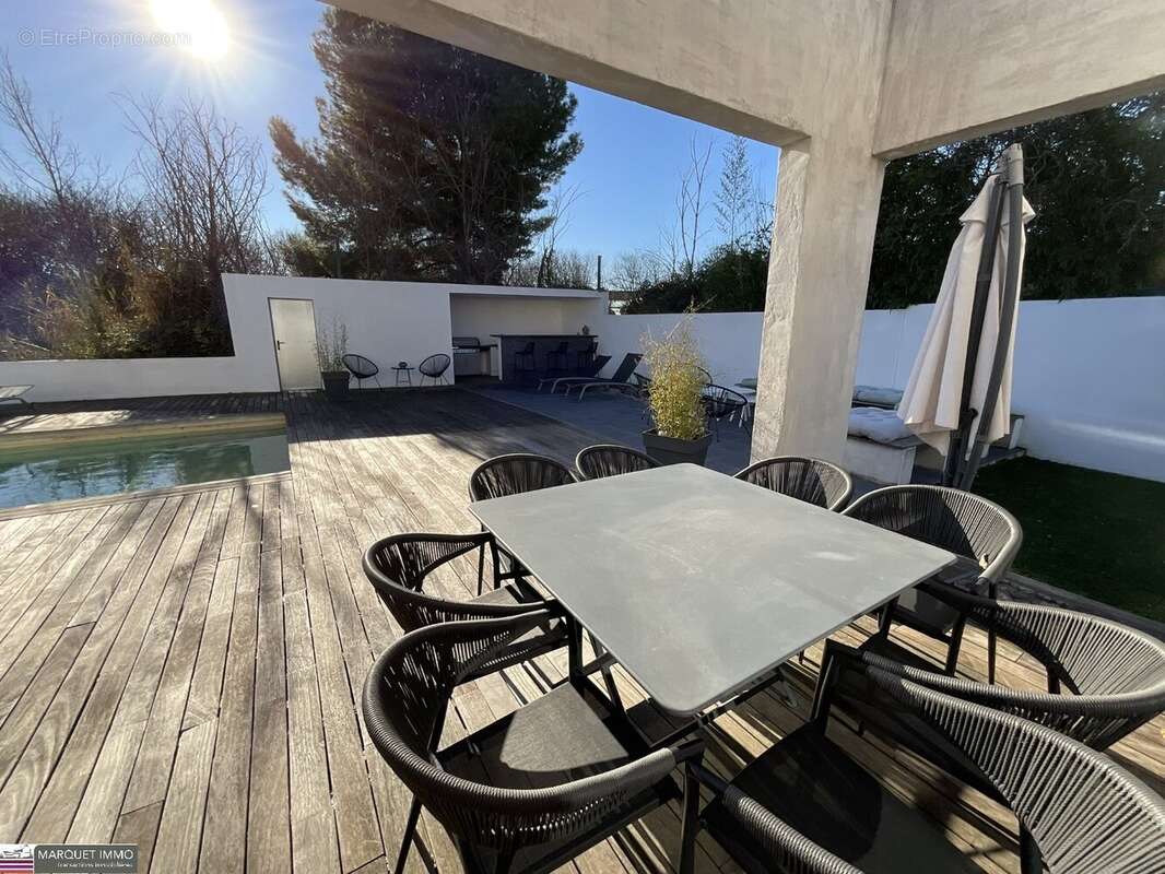 Maison à CORNEILHAN