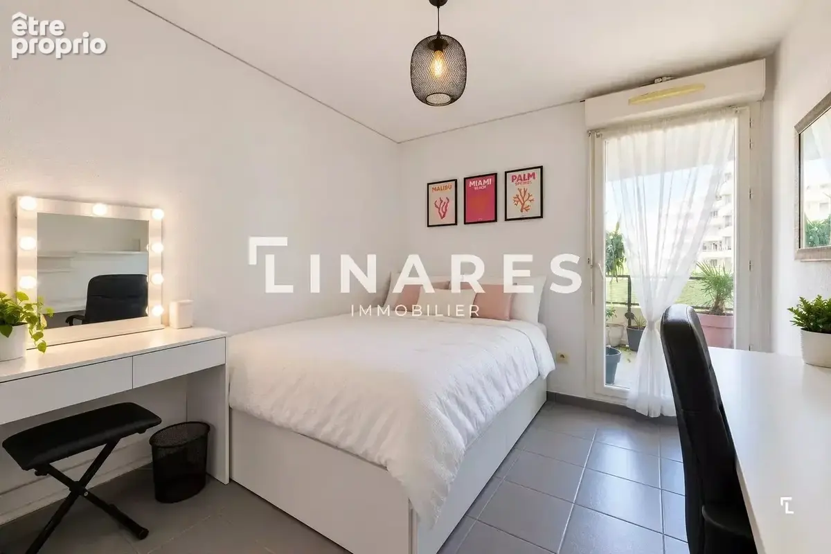 CANTINI ÉLÉGANCE - Appartement T4 de 84m² - Terrasses - Box - 13008 - photo 10