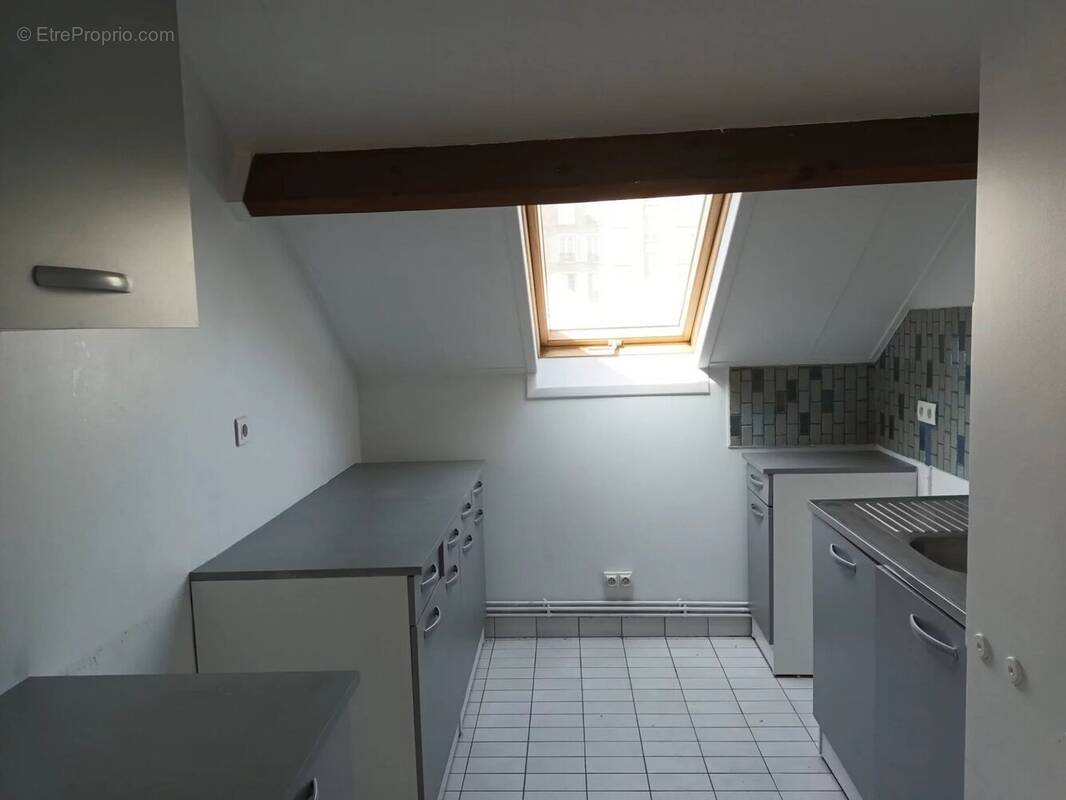Appartement à CHARENTON-LE-PONT