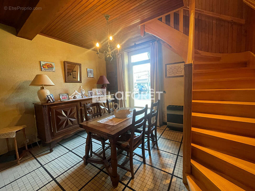 Maison à PRECHAC