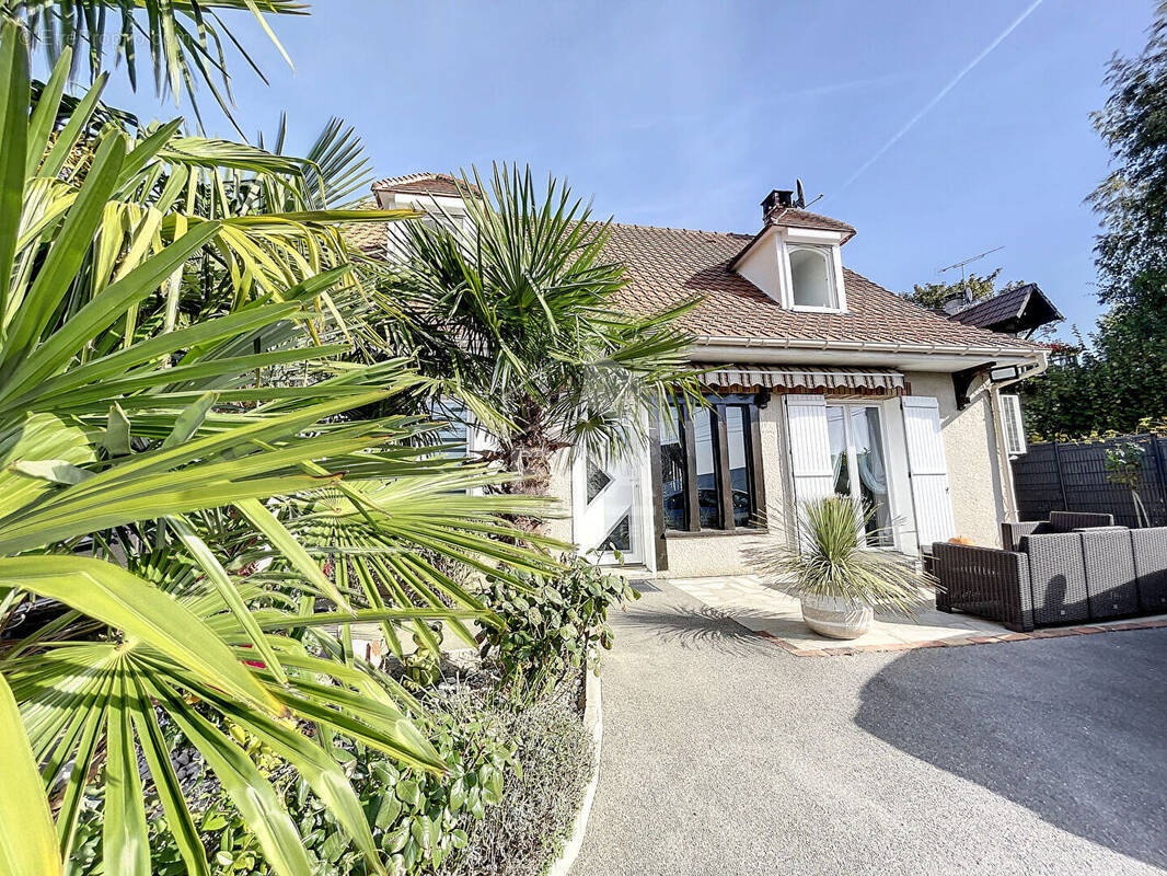 Maison à CHAUMONTEL