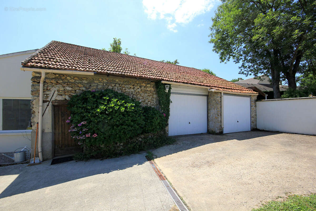 Maison à MAUREPAS