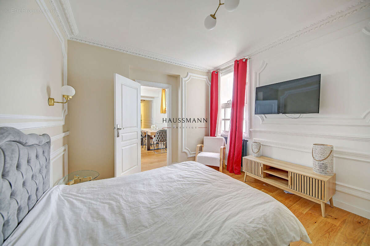 Appartement à PARIS-9E