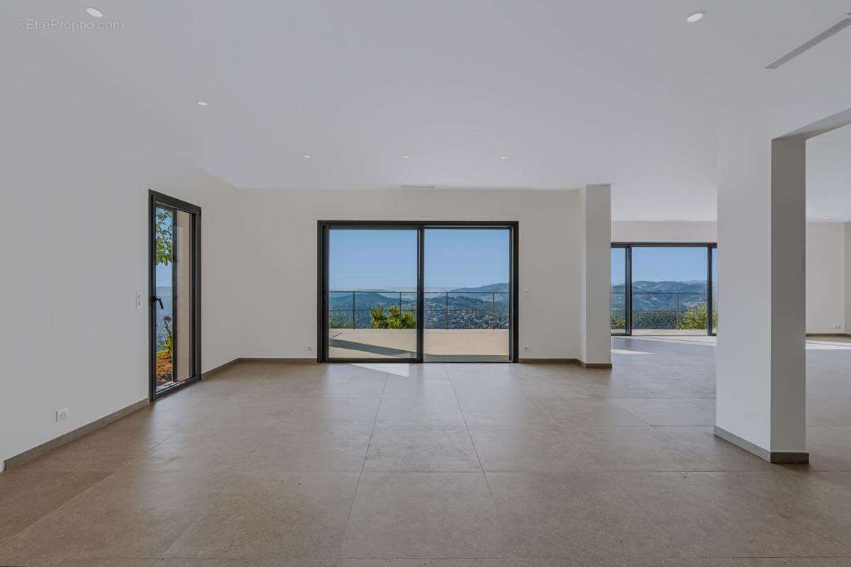 Villa neuve contemporaine vue  panoramique  Proche Cabris - photo 9