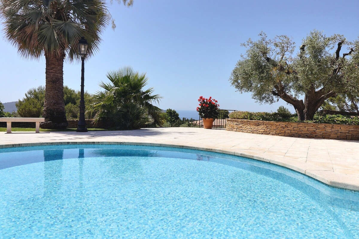 Maison à LA CADIERE-D'AZUR