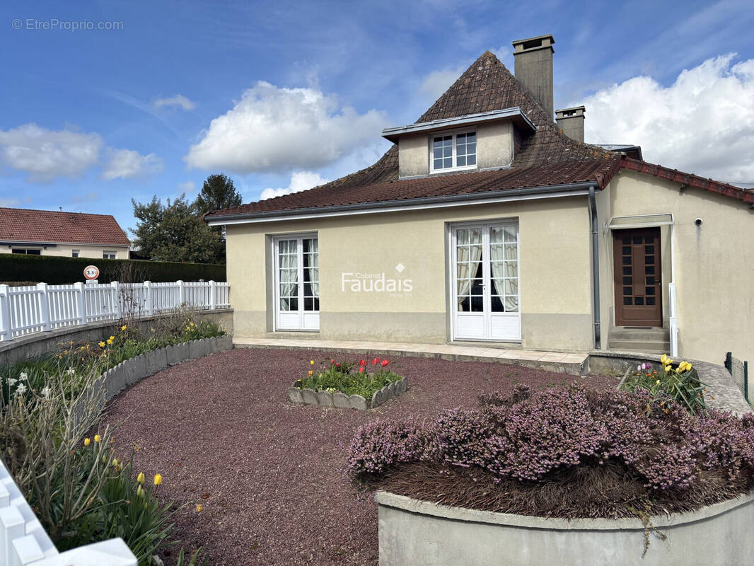 Maison à SAINT-GERMAIN-D'ELLE